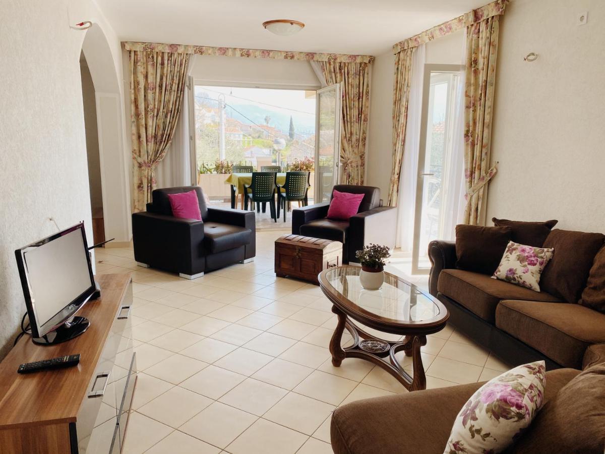 Apartments Sneki Baošići Εξωτερικό φωτογραφία