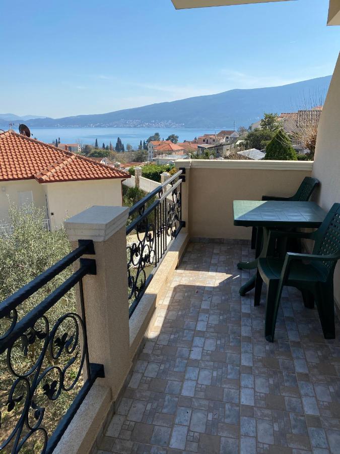 Apartments Sneki Baošići Εξωτερικό φωτογραφία