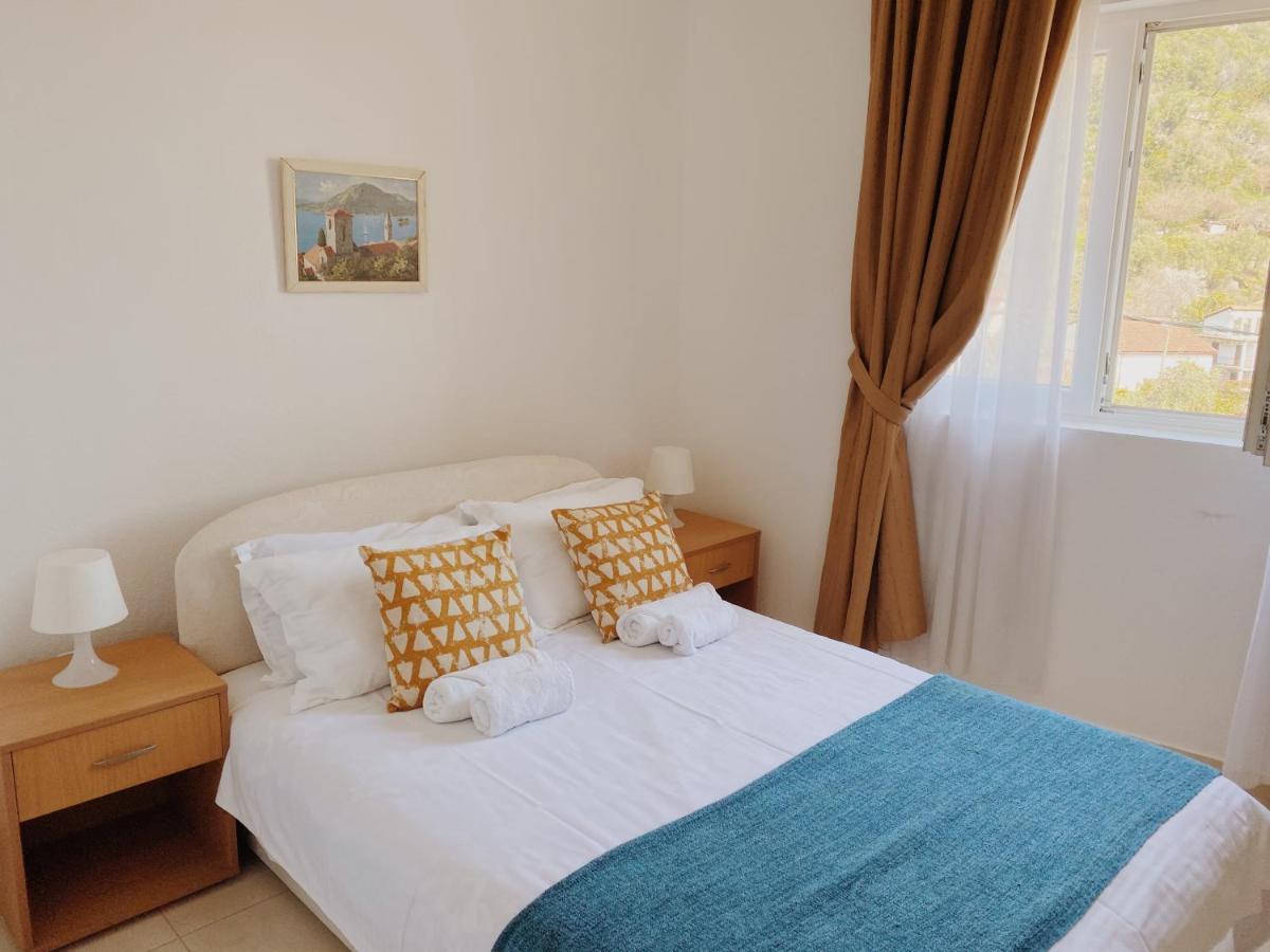 Apartments Sneki Baošići Εξωτερικό φωτογραφία