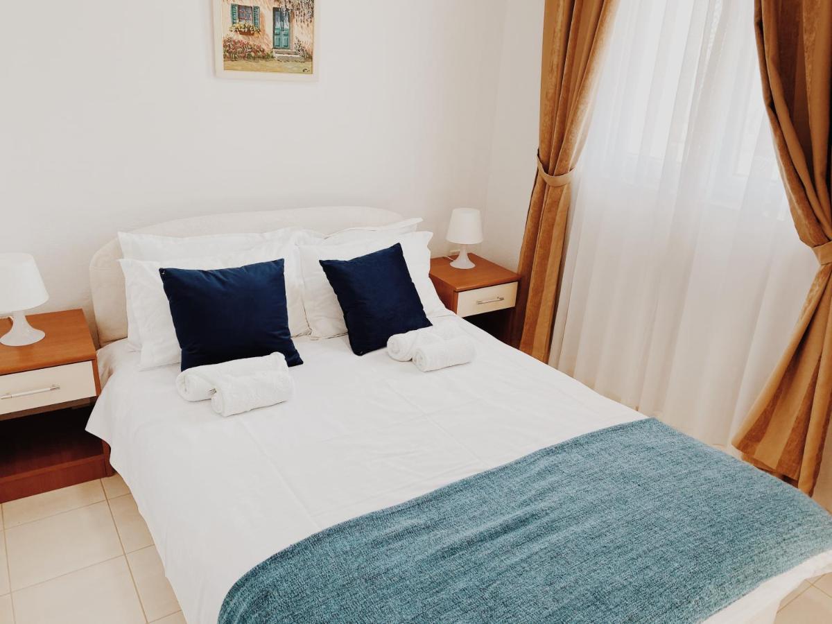 Apartments Sneki Baošići Εξωτερικό φωτογραφία