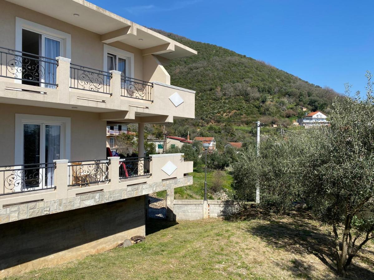 Apartments Sneki Baošići Εξωτερικό φωτογραφία