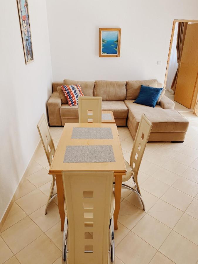 Apartments Sneki Baošići Εξωτερικό φωτογραφία